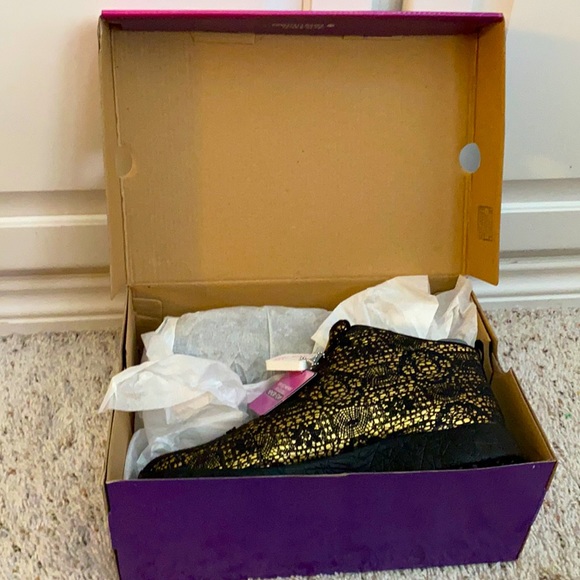 Skechers Shoes - Sketchers Burst Seeing Stars